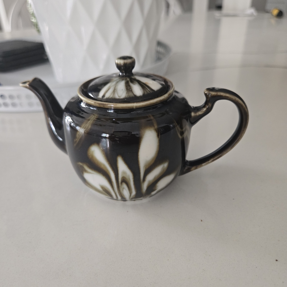 Miniature Handcrafted Ceramic Teapot – Black & Cream Glaze – Drip Glaze